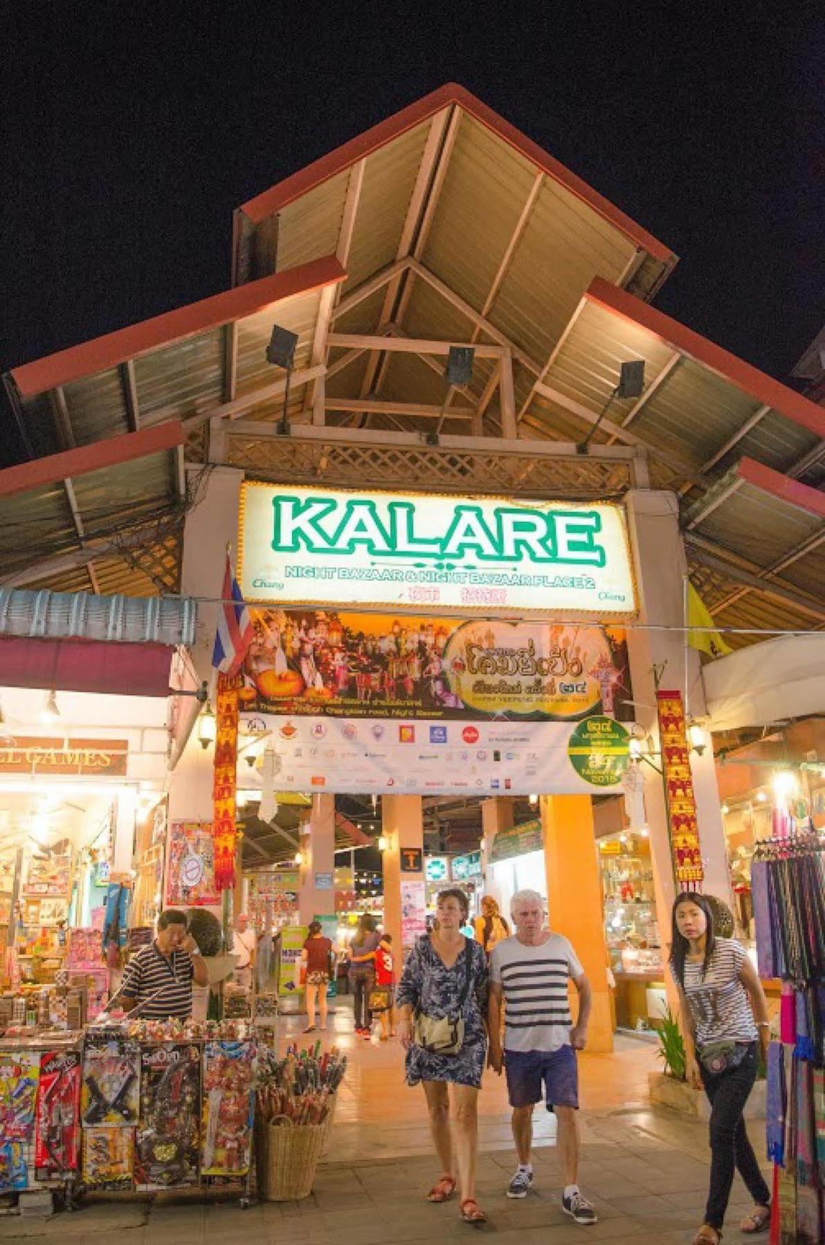 Night Bazaar Place Chiang Mai Luaran gambar